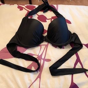 Black bikini top in size X-Large from la vie en rose